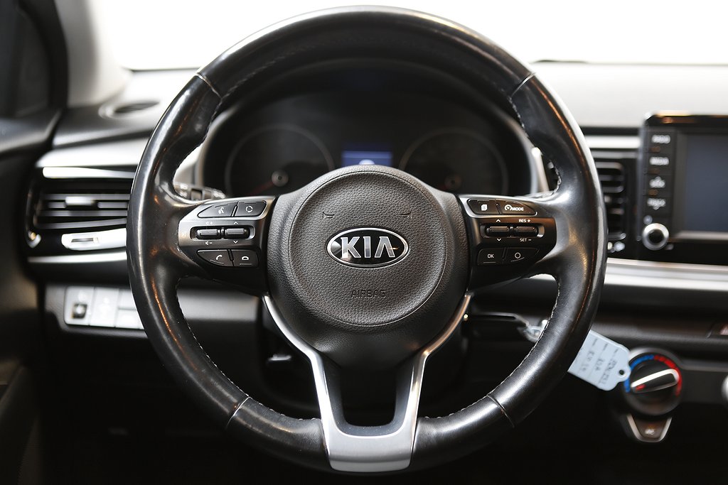 Kia Rio 1,4 Launch Edition Aut 5D Navi CarPlay Motorvärmare 2017