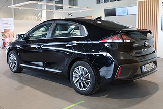 Halvkombi Hyundai IONIQ 3 av 25
