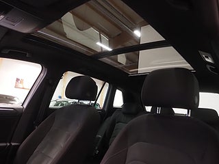 SUV Volkswagen Tiguan 17 av 28