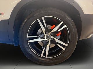 Volvo XC40 T5 AWD R-Design Dragkrok Mvärm Kamera Navi H/K-ljud S&V – bild 14