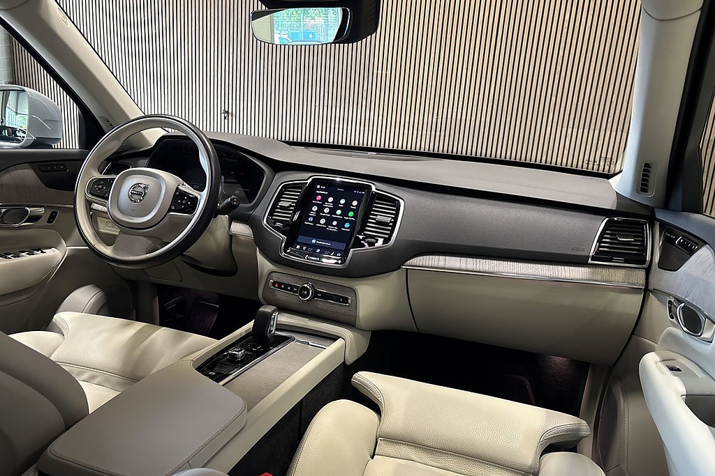 Volvo XC90 7-seater Recharge T8 AWD Geartronic Plus Bright