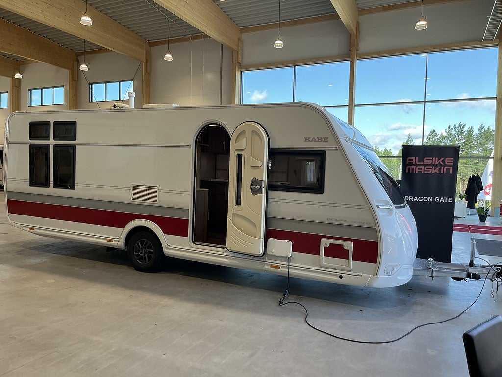 Kabe Royal 630 GLE KS / Mover / AC / Solcell / ALDE