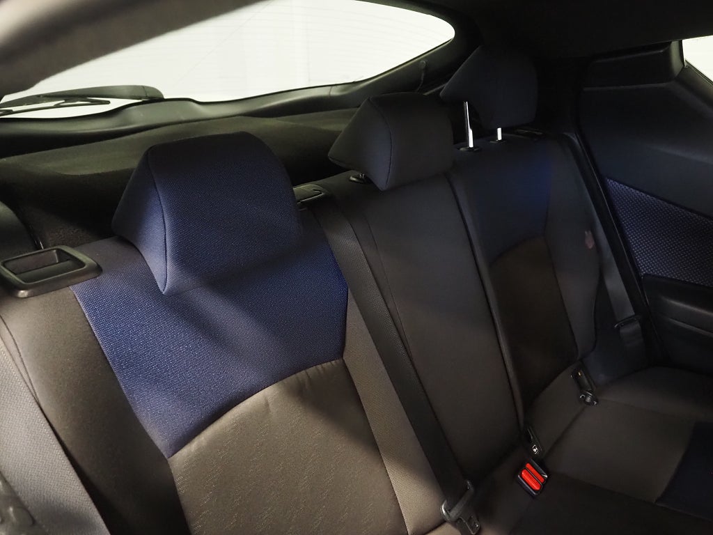 Toyota C-HR Hybrid 122hk CVT Style | Backkamera | 2017