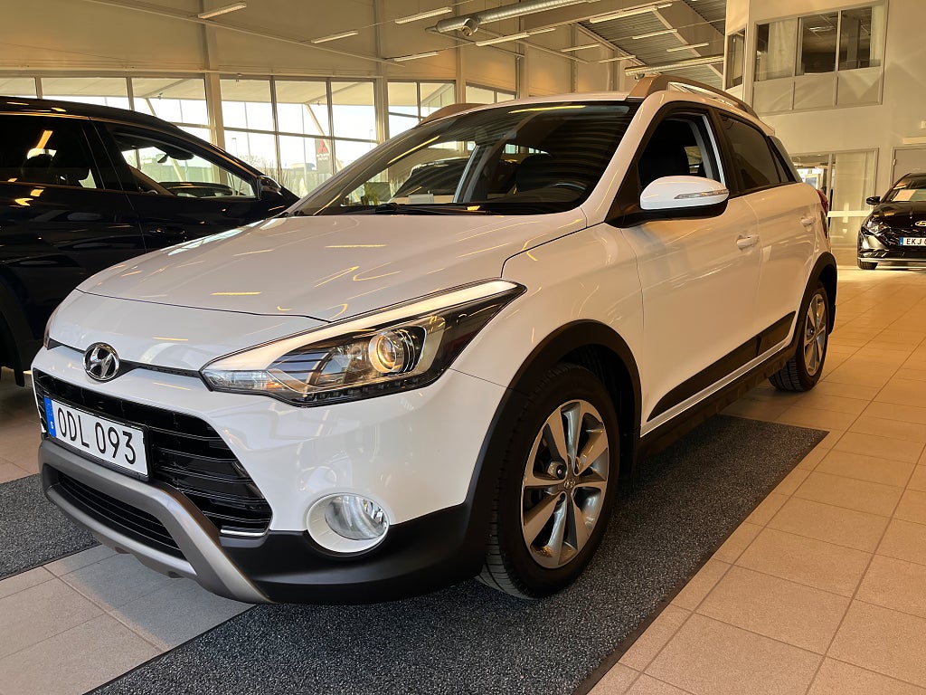 Hyundai i20 Active 1.0 T-GDI blue Premium S+Vhjul 1 ägare 360 skatt