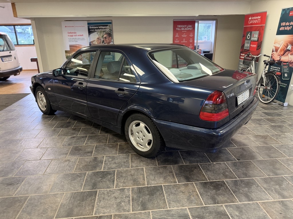 Mercedes-Benz C 180 2000, bild 6/10