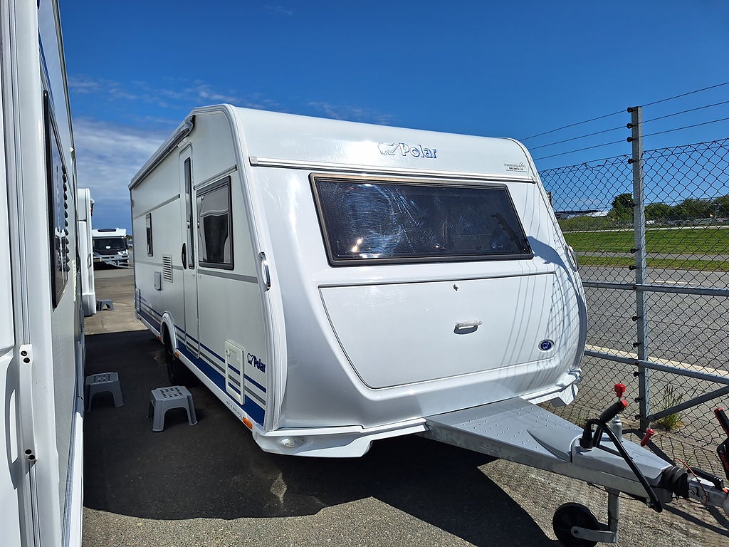 Polar Edition 590 TR DB Dubbelbädd, AC, Tält -2024