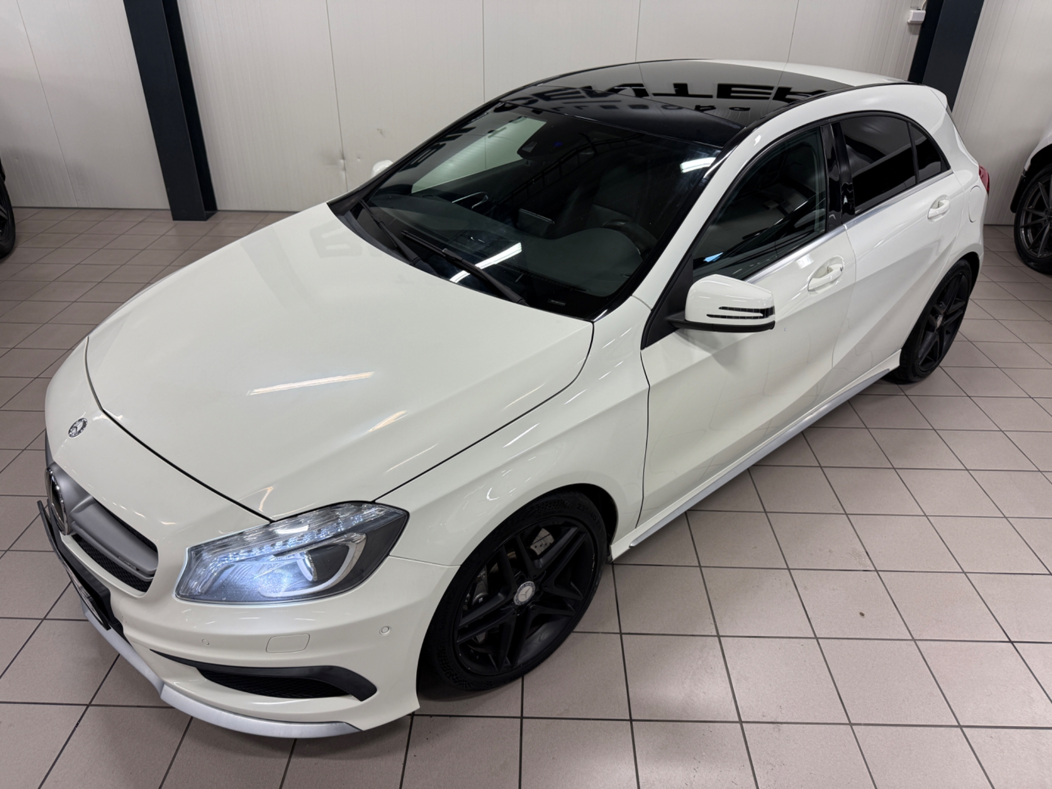 Mercedes-Benz A 45 4MATIC 360hk 2014, bild 2/35