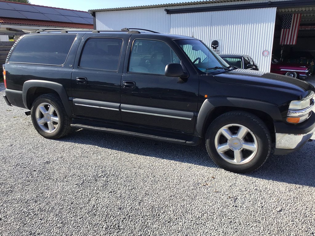 Chevrolet Suburban 1500 5.3 V8 FlexFuel Hydra-Matic