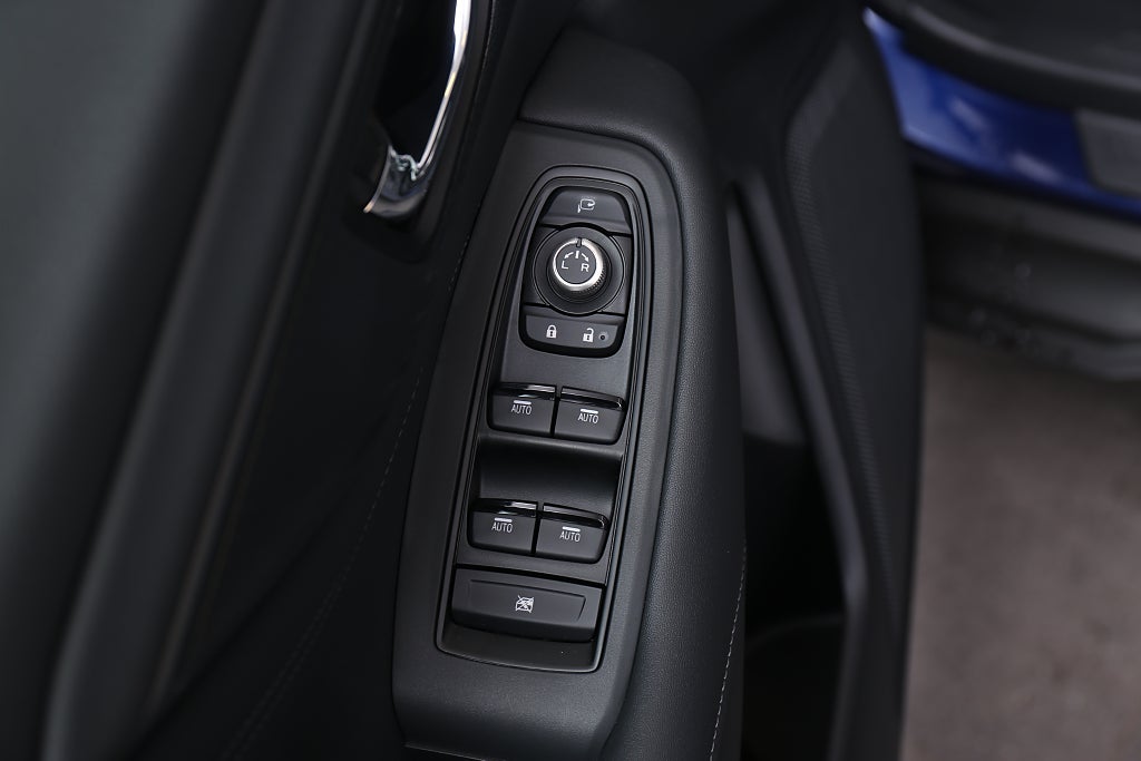 Subaru Outback Limited|  3 fria Service.