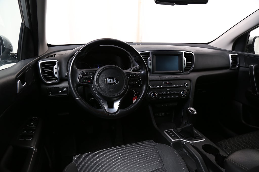 Kia Sportage 1,7 CRDi 115hk Advance Navi Kamera Drag 2016