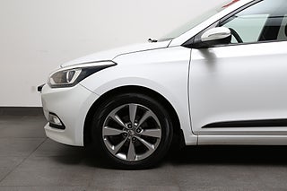 Halvkombi Hyundai i20 6 av 24