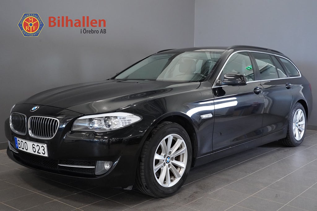 BMW 520d Touring Steptronic Dragkrok Värmare Sportstolar