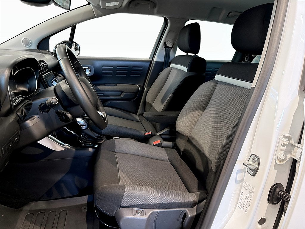 Bild på Citroën C3 Aircross Shine 1.2 PT 130hk Aut - CARPLAY, FARTHÅLLARE