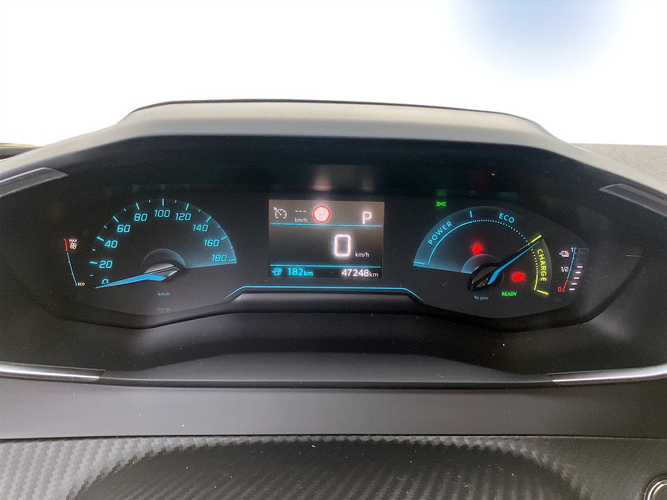 Bild på Peugeot e-2008 Active 50 kWh 136hk Aut BACKSENSORER