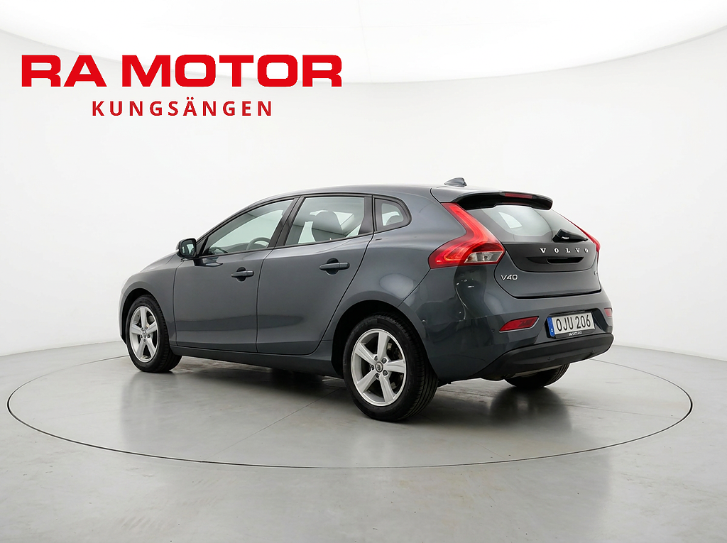 Volvo V40 T2 122hk | Business | P-Värm | P-Sensor | 2017