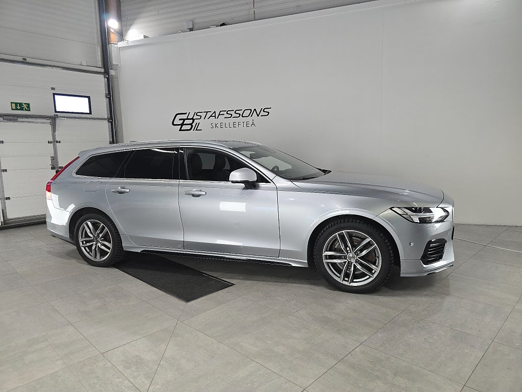 Volvo V90 T8 AWD R-Design VOC MASSAGE PANO H&K 360 DRAG SoV