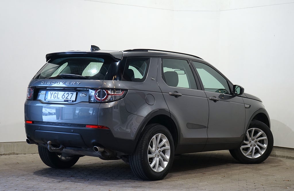 Land Rover Discovery Sport 2.0 TD4 AWD B-kamera Navi Dragkrok 150hk