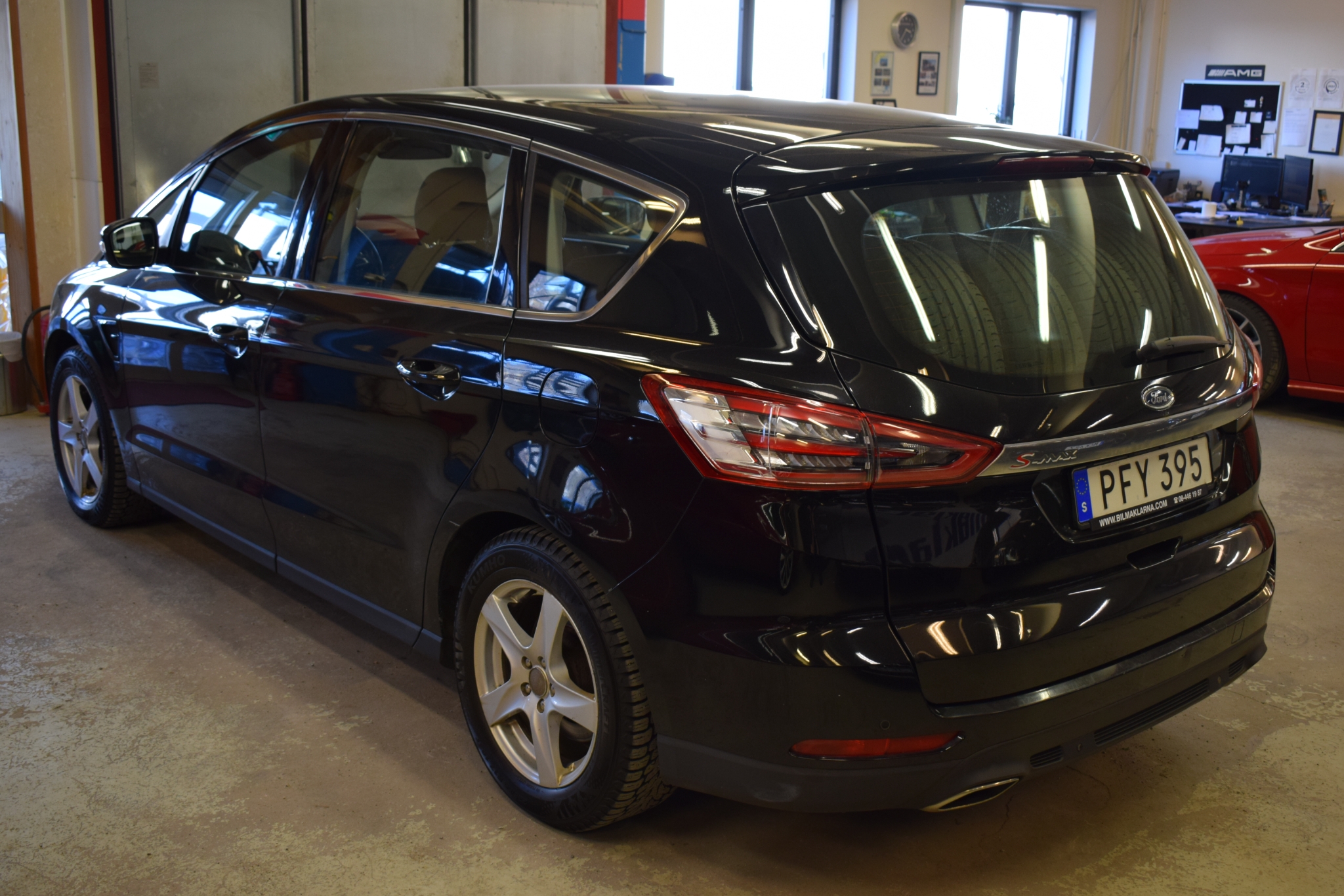 Ford S-MAX 2017, photo 4/57