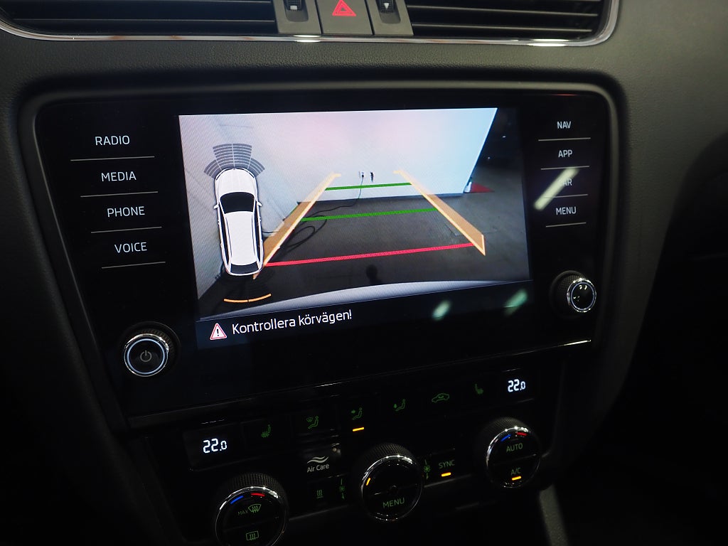 Skoda Octavia Scout 2.0 TDI 184hk 4x4 Premium | Drag | D-värm | Navi | 2020