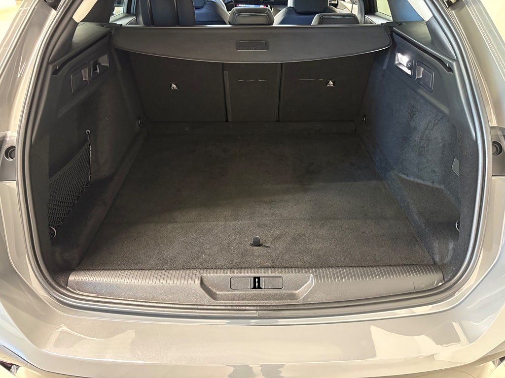 Peugeot 308 sw Allure Hybrid 145 1.2 PT e-DSC SoV Hjul thumbnail