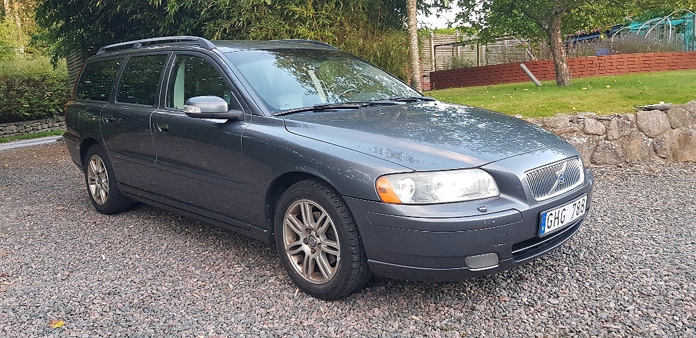 Volvo V70 2.4 Classic 170hk, Momentum en ägarfamilj
