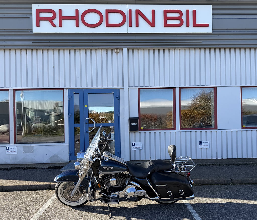 Harley-Davidson Road King Classic 2 tidigare brukare 877 mil Nyligen servad Nybe