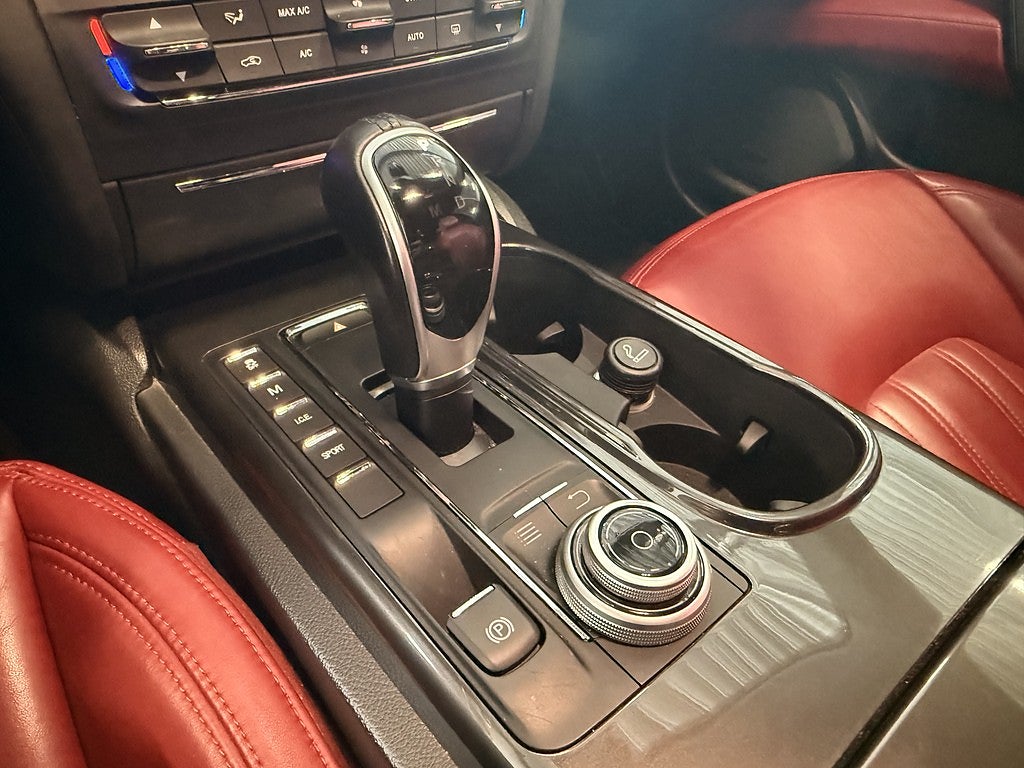 Maserati Ghibli 2016 - miniatyr 24