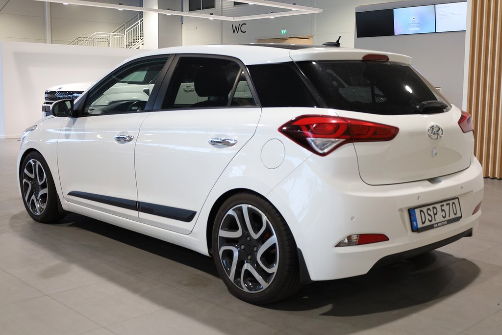 Hyundai i20 1,4 Premium 101hk 5D Panorama Kamera 2016