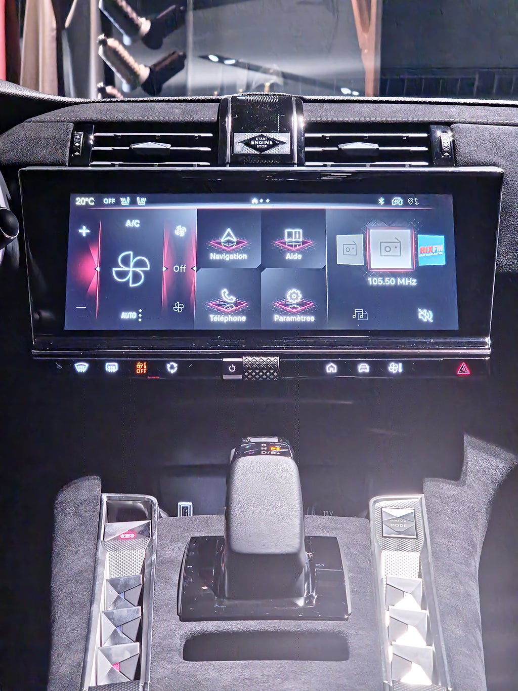 Bild på DS 7 Crossback E-Tense Performance Line+ 300hk Aut AWD - 360-KAMERA, CARPLAY, M