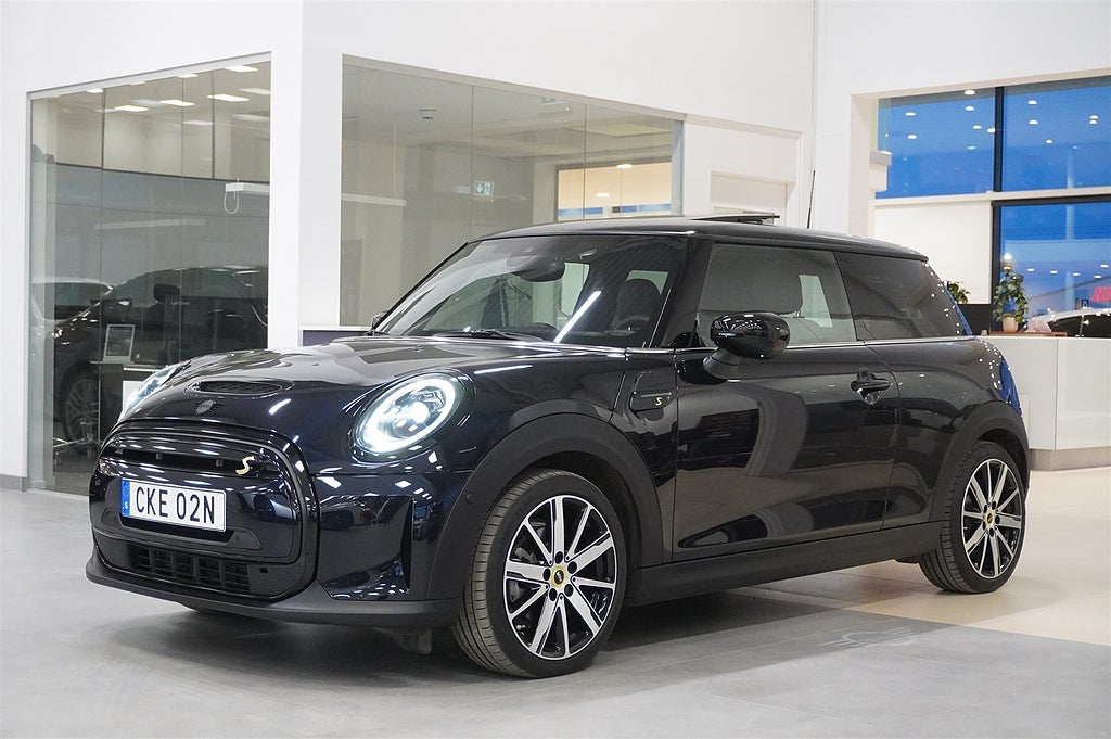 MINI Cooper Ränta 4,95% | SE Maximise CarPlay Headup H K Panorama