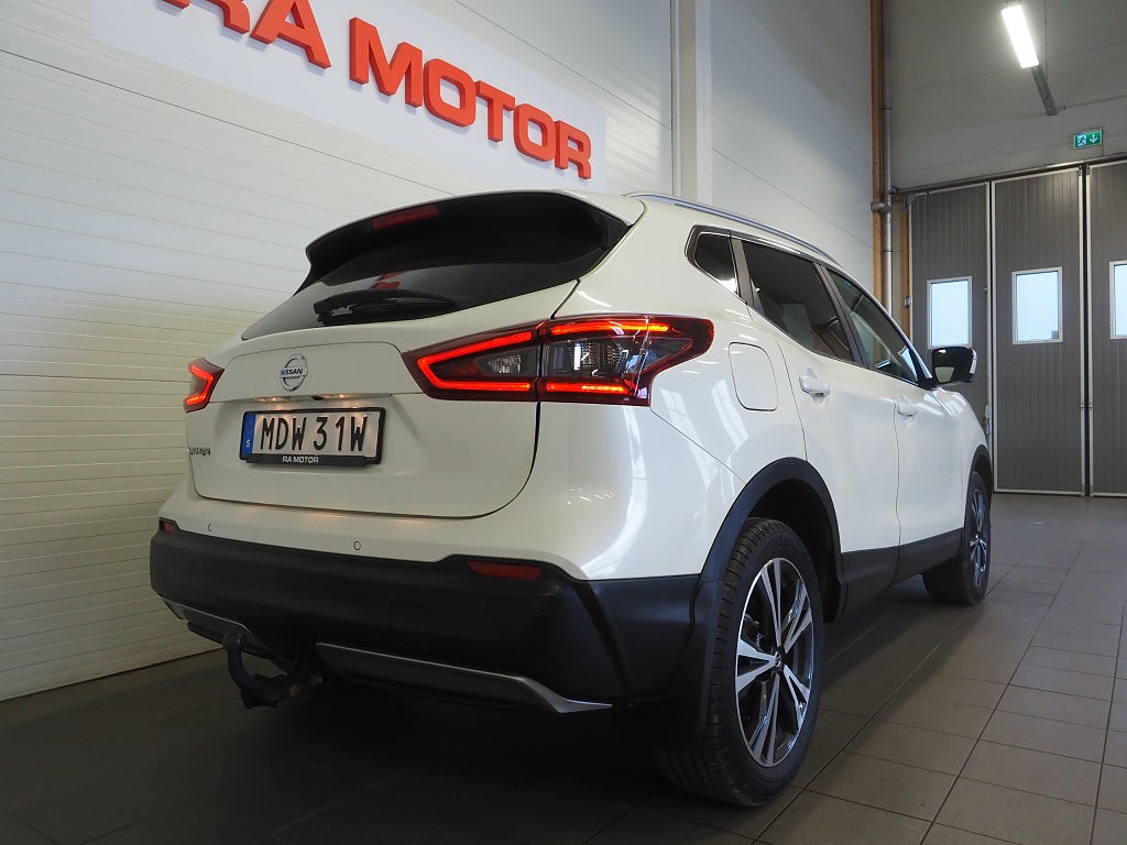 Nissan Qashqai 1.3 DIG-T DCT 160hk Tekna Drag M-Värmare 360° Navi 2020