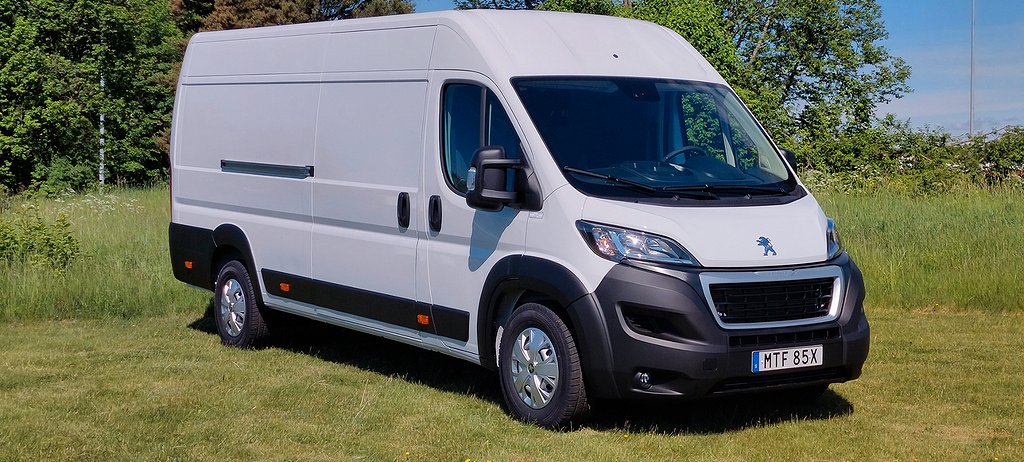 Peugeot Boxer  335 2.2 BlueHDi 165 Hk L4H2 15m3