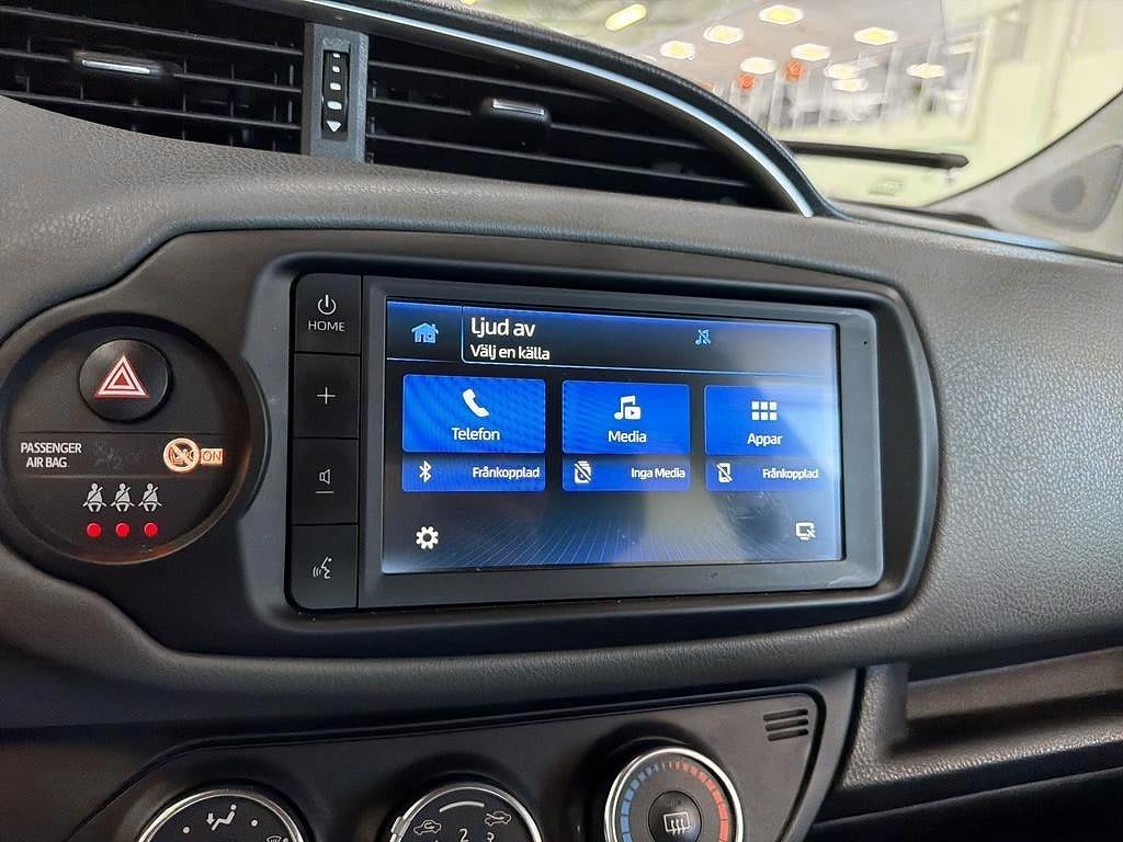 Toyota Yaris 2019 - miniatyr 14