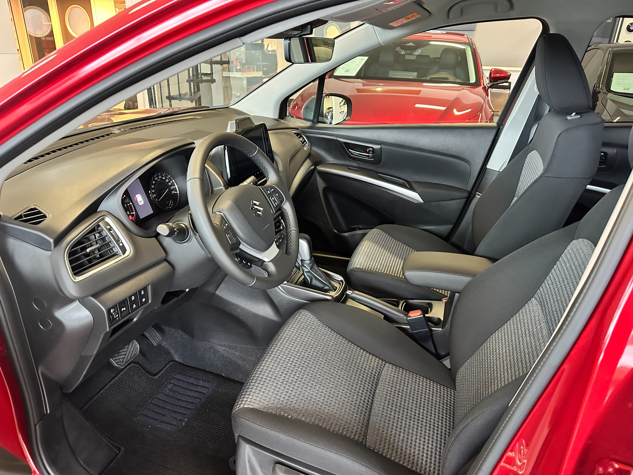 Suzuki S-Cross 2026, photo 7/42