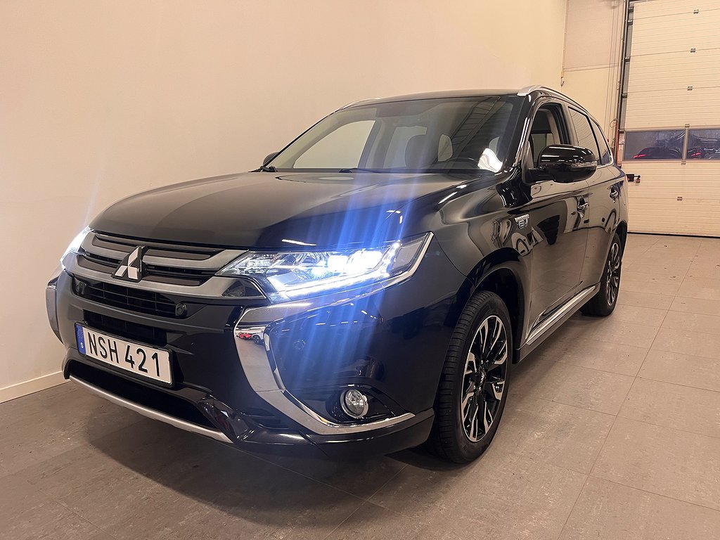 Mitsubishi Outlander PHEV CVT Business Drag Nyservad, läder