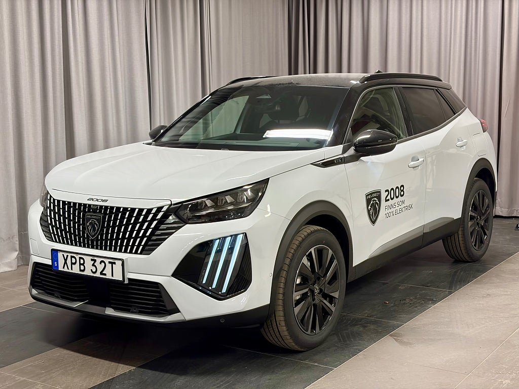 Peugeot 2008 GT Hybrid AUT Dragkrok Vinterhjul Demobil