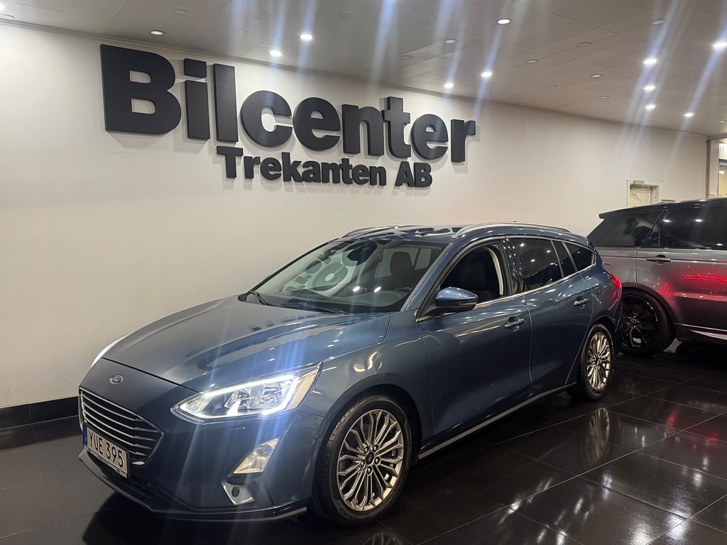Ford Focus Kombi 1.0 EcoBoost Titanium Euro 6 LågaMil Back-Kamera