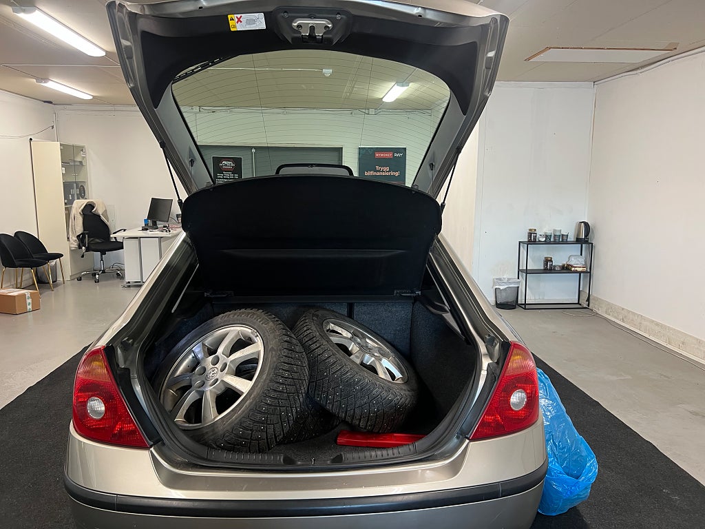 Ford Mondeo Hatchback 2.0 Manual, 145hp, 2003