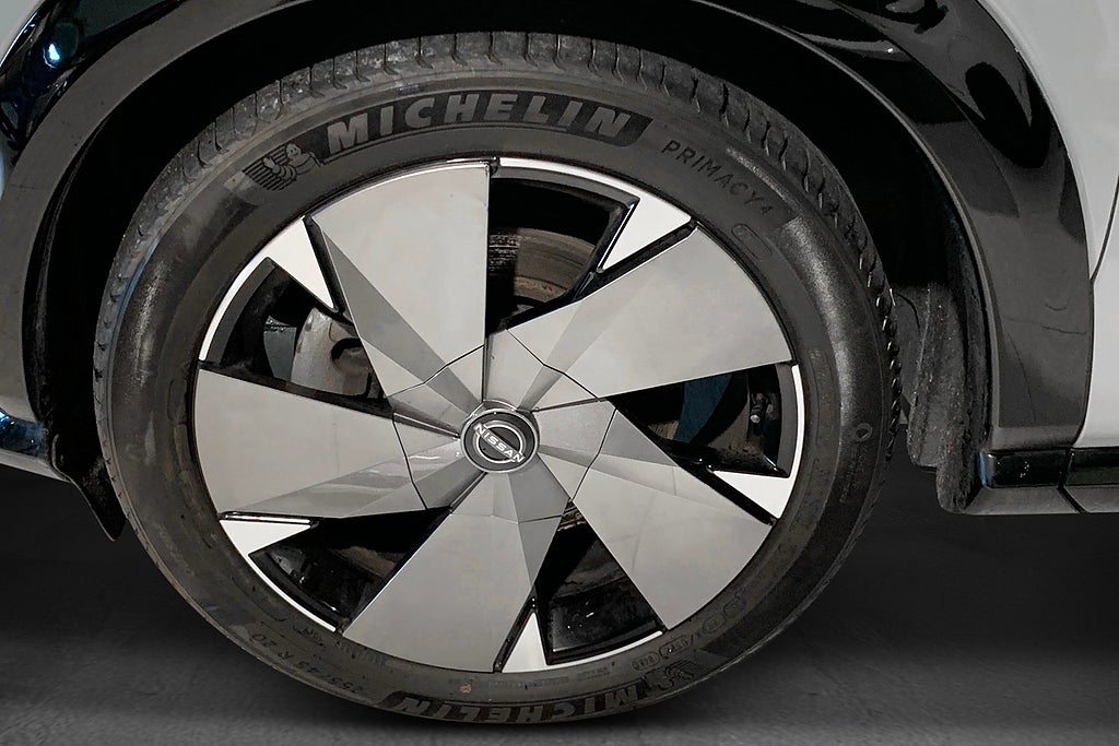 Nissan Ariya EVOLVE 87KWH | MOMS | 20" SOMMAR 2022