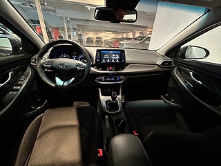 Hyundai i30 Fastback 1.4 T-GDi Trend Värmare/SoV/Kamera/Carplay – bild 12