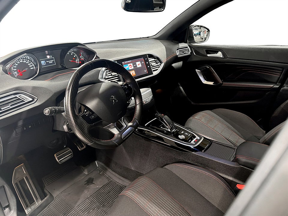 Bild på Peugeot 308 SW GT-Line 1.2 PT 130hk Aut BACKSENSORER
