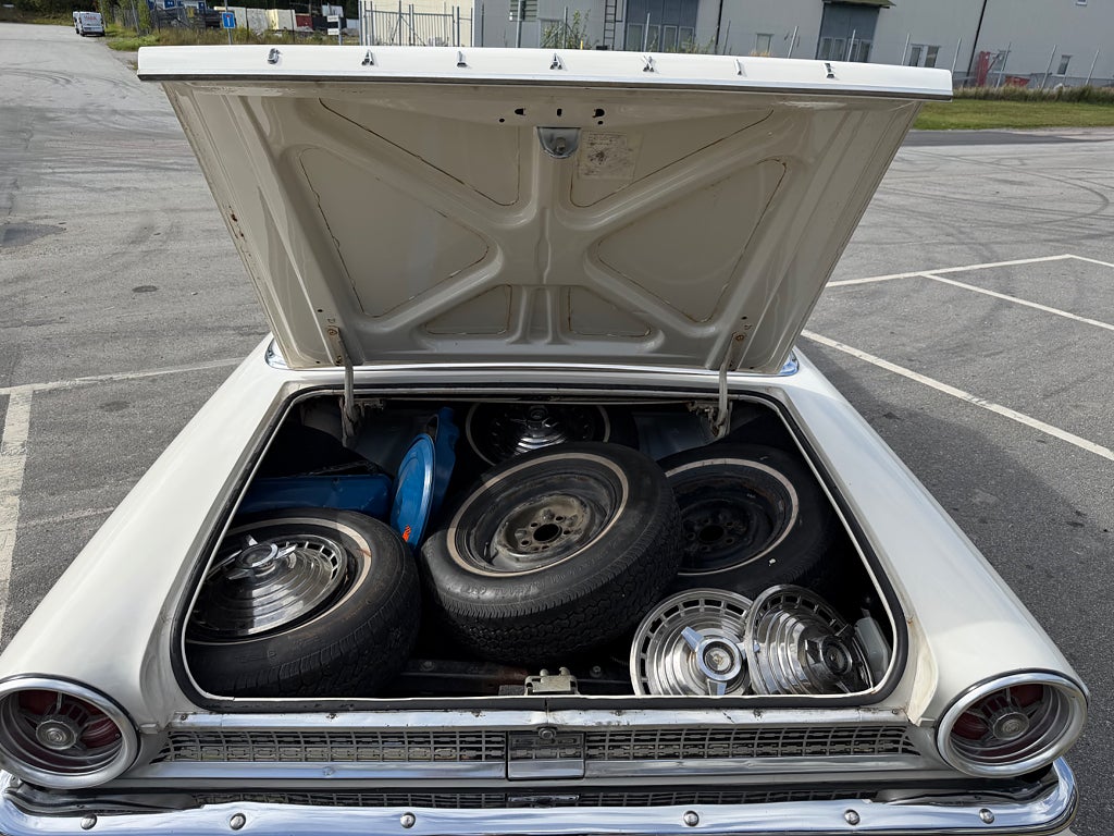 Ford Galaxie 500 Sports Hardtop 5.8 V8 0kr insats 2468kr/mån