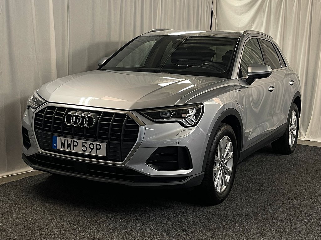 Audi Q3 45 TFSI-e S-Tronic Cockpit Sportstolar