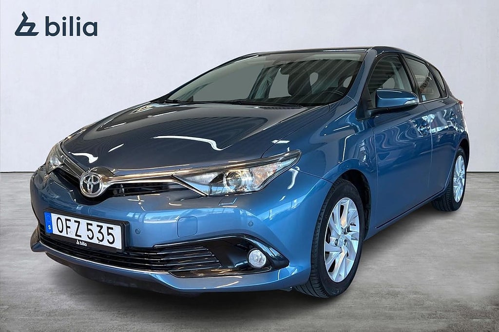 Toyota Auris 1,2T 5D MDS ACTIVE, NYSERVAD, NYBESIKTIGAD &...
