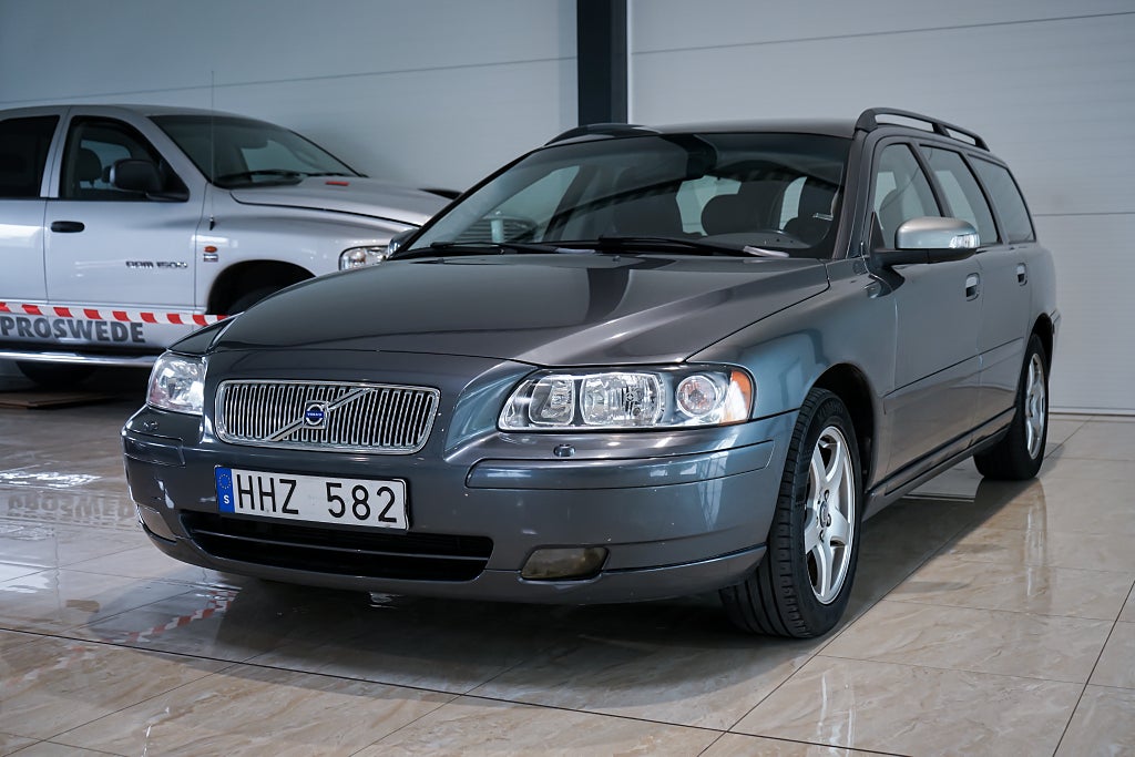 Volvo V70 2.4 Classic 170hk farthållare 