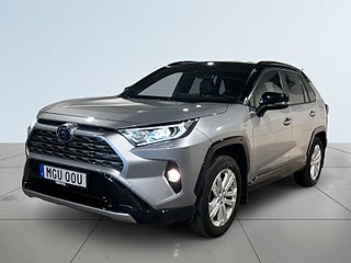 Toyota RAV4 Hybrid AWD Drag 360° JBL Skinn Mvärm SoV