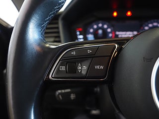 Halvkombi Audi A1 18 av 24