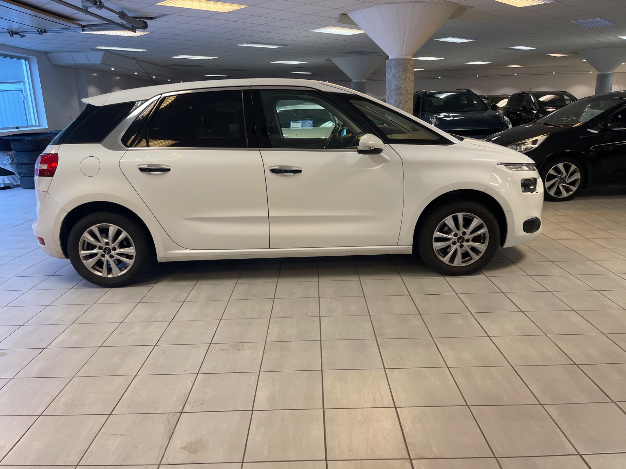 Citroen C4 Picasso 2016, kuva 2/10
