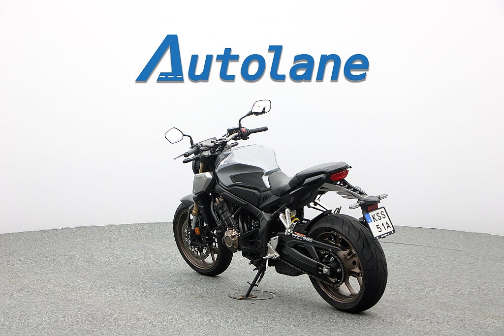 Honda CB650R *ABS Nyservad