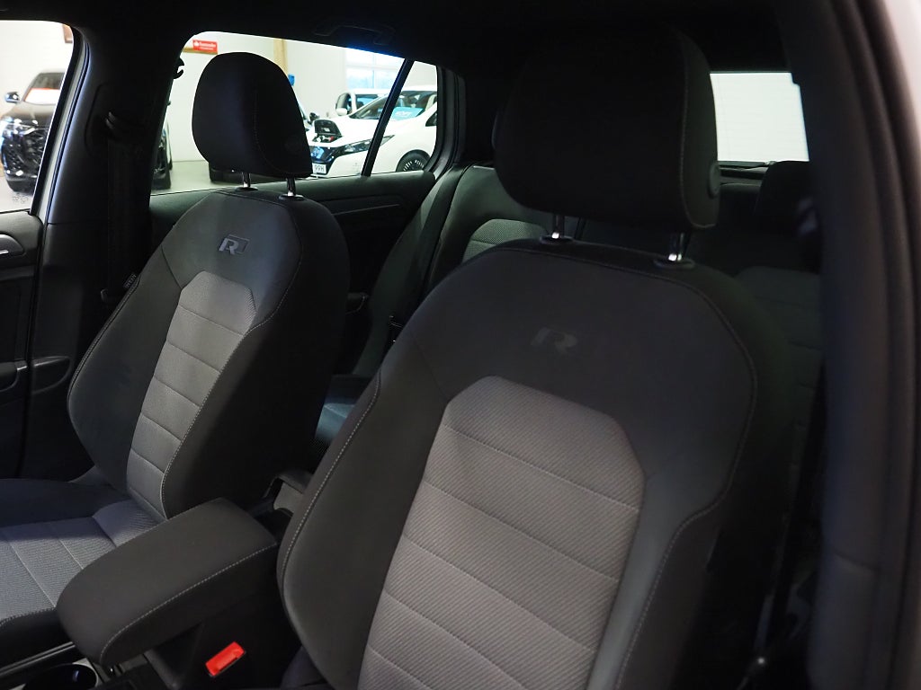 Volkswagen Golf 1.4 TSI 150hk GT R-Line Parkeringsvärmare ACC 2016